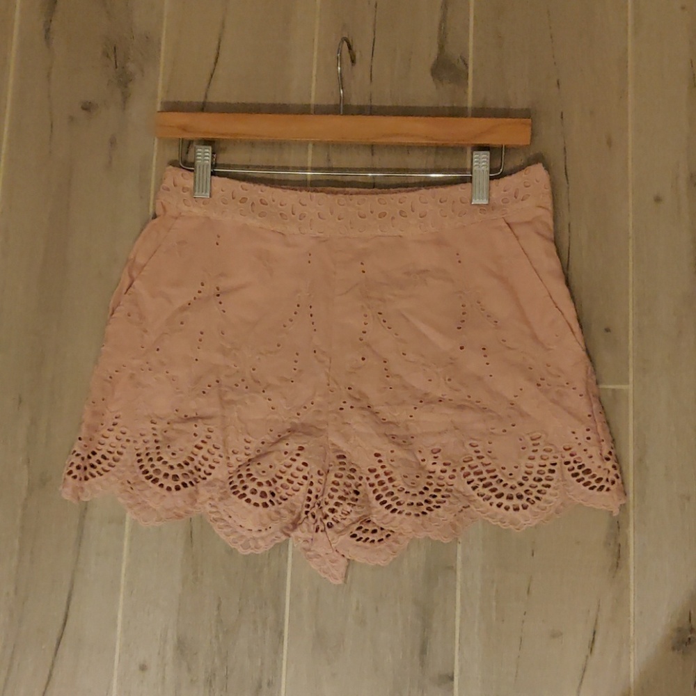 Urban Outfitters Kimchi Blue shorts size 4